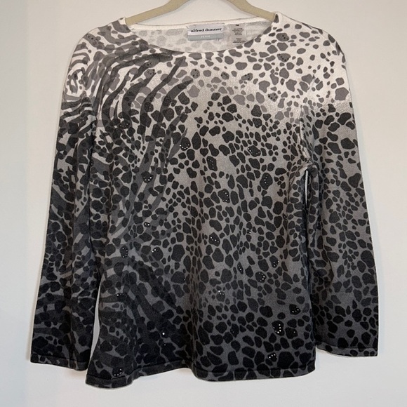 Alfred Dunner Animal Print Lightweight Sweater Size PM - Picture 1 of 6